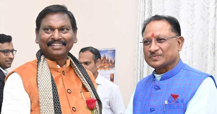 रायपुर: मुख्यमंत्री साय से केंद्रीय कृषि और किसान कल्याण मंत्री अर्जुन मुंडा ने की सौजन्य मुलाकात