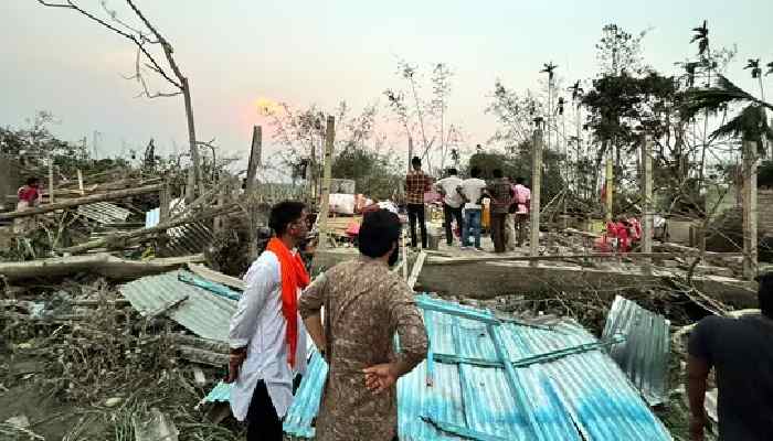जलपाईगुड़ी तूफान: 5 की मौत, 500 घायल; ममता बनर्जी उत्तर बंगाल पहुंचीं